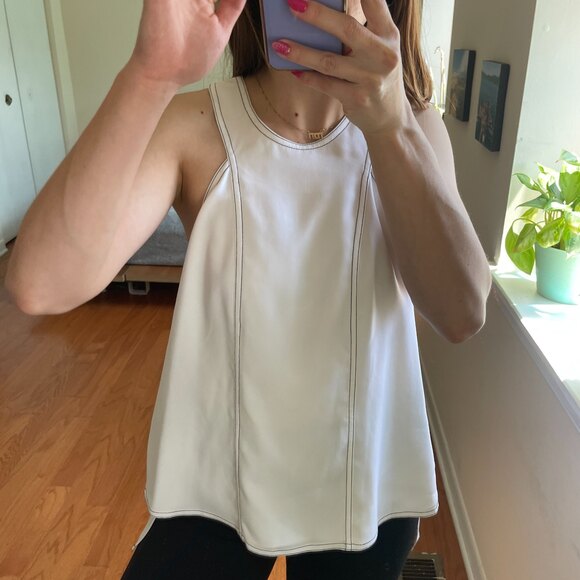 BCBGMaxAzria Cutout Split Back Top - Picture 3 of 7